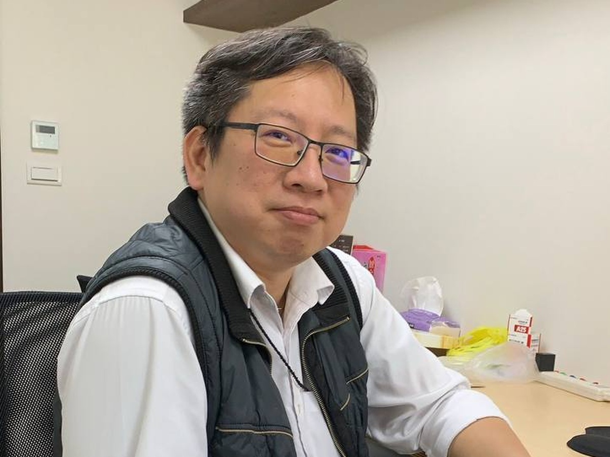 張峻榮先生生活照2